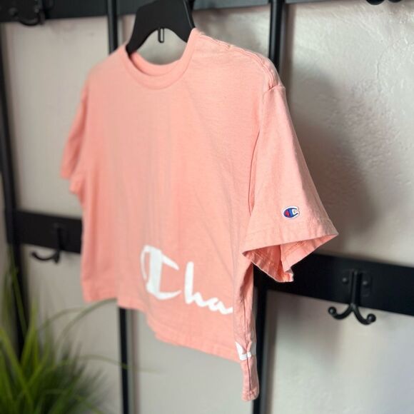 Champion Pink Short Sleeve crop Tee Size Medium - Picture 3 of 13